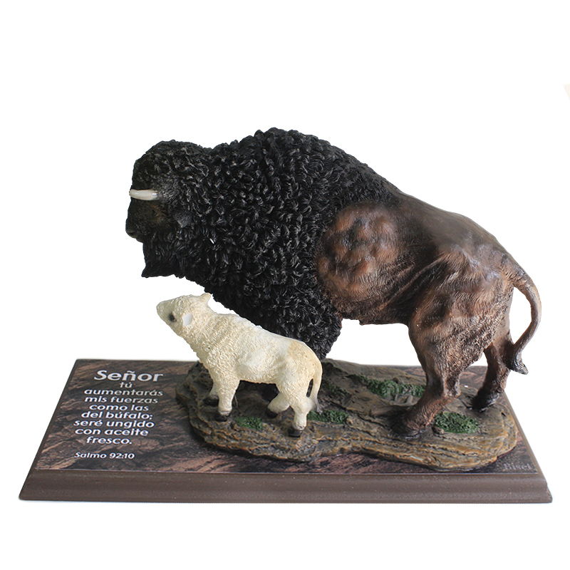 Escultura Búfalo Con Ternero Texto: Salmo 92:10