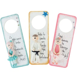 [CONKA-1186] Porta puerta Para Niña o Niño, Varios Diseños y  Mensajes